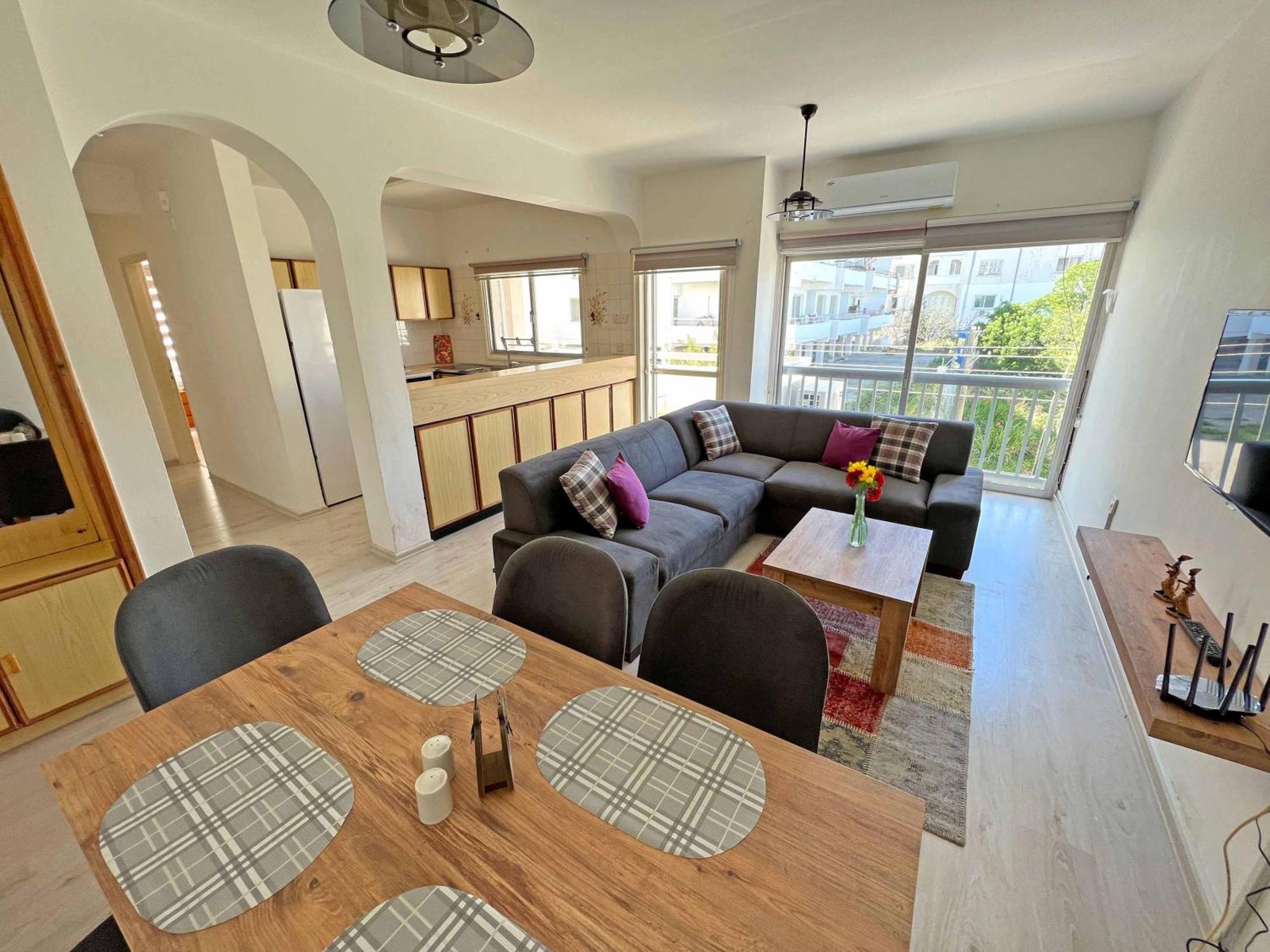 Central 2 Bed Sea View Apartment In Kyrenia Kyrenia  Exterior photo