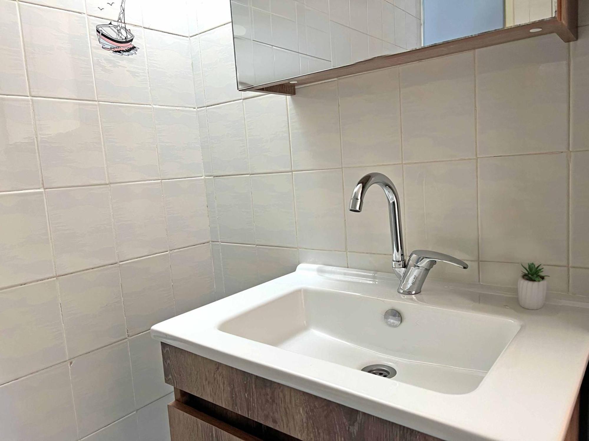 Central 2 Bed Sea View Apartment In Kyrenia Kyrenia  Exterior photo