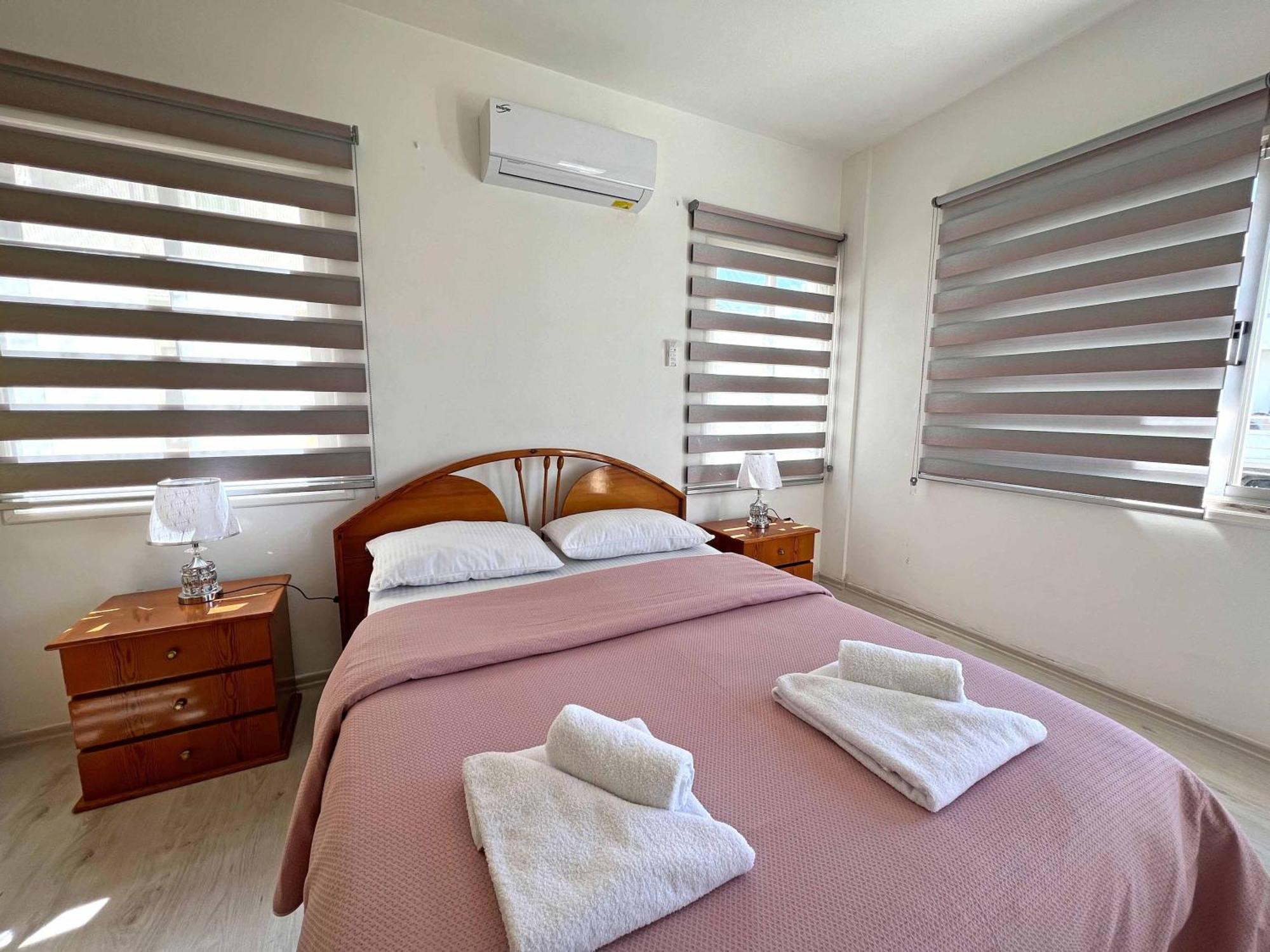 Central 2 Bed Sea View Apartment In Kyrenia Kyrenia  Exterior photo