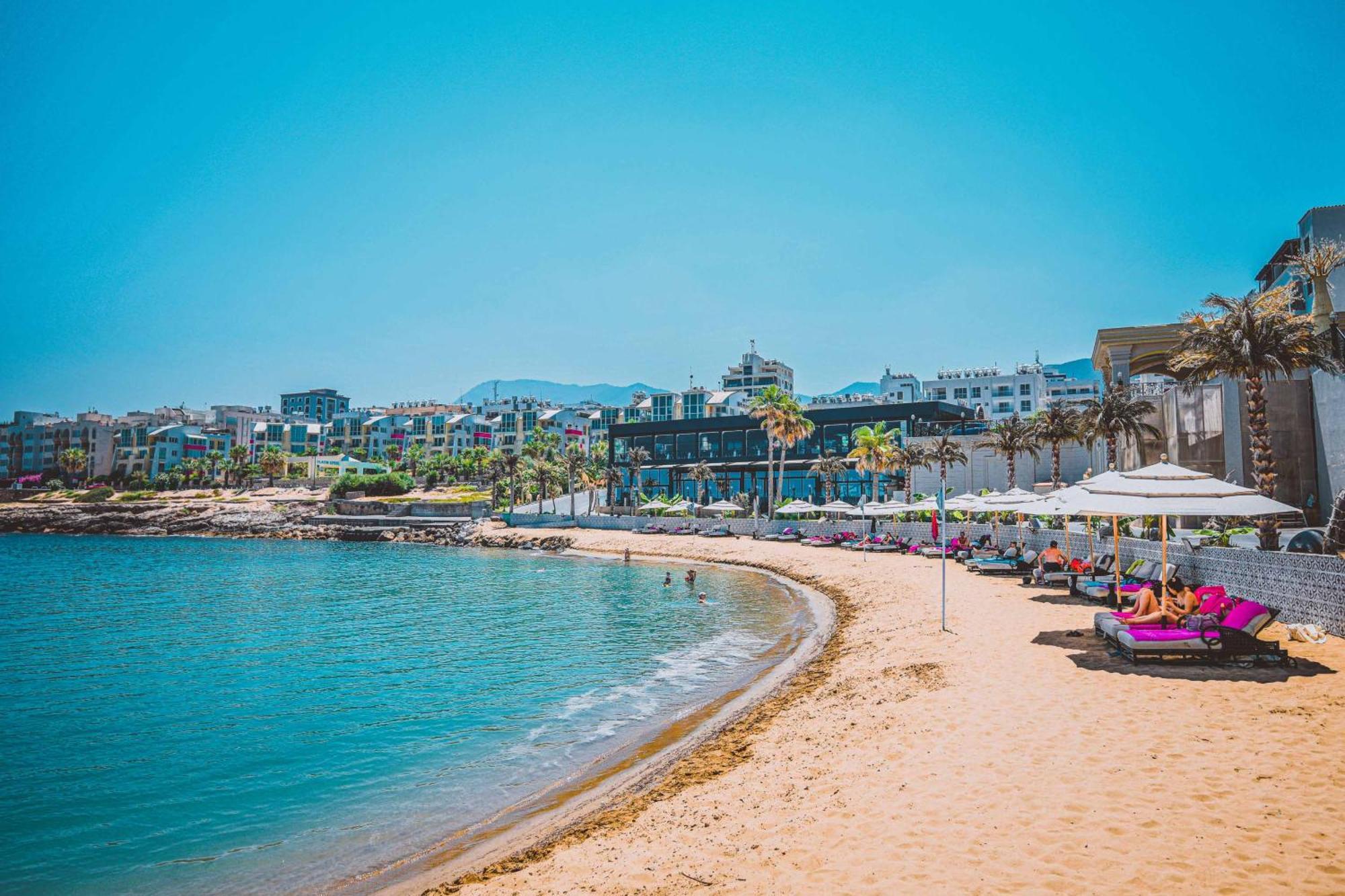 Central 2 Bed Sea View Apartment In Kyrenia Kyrenia  Exterior photo