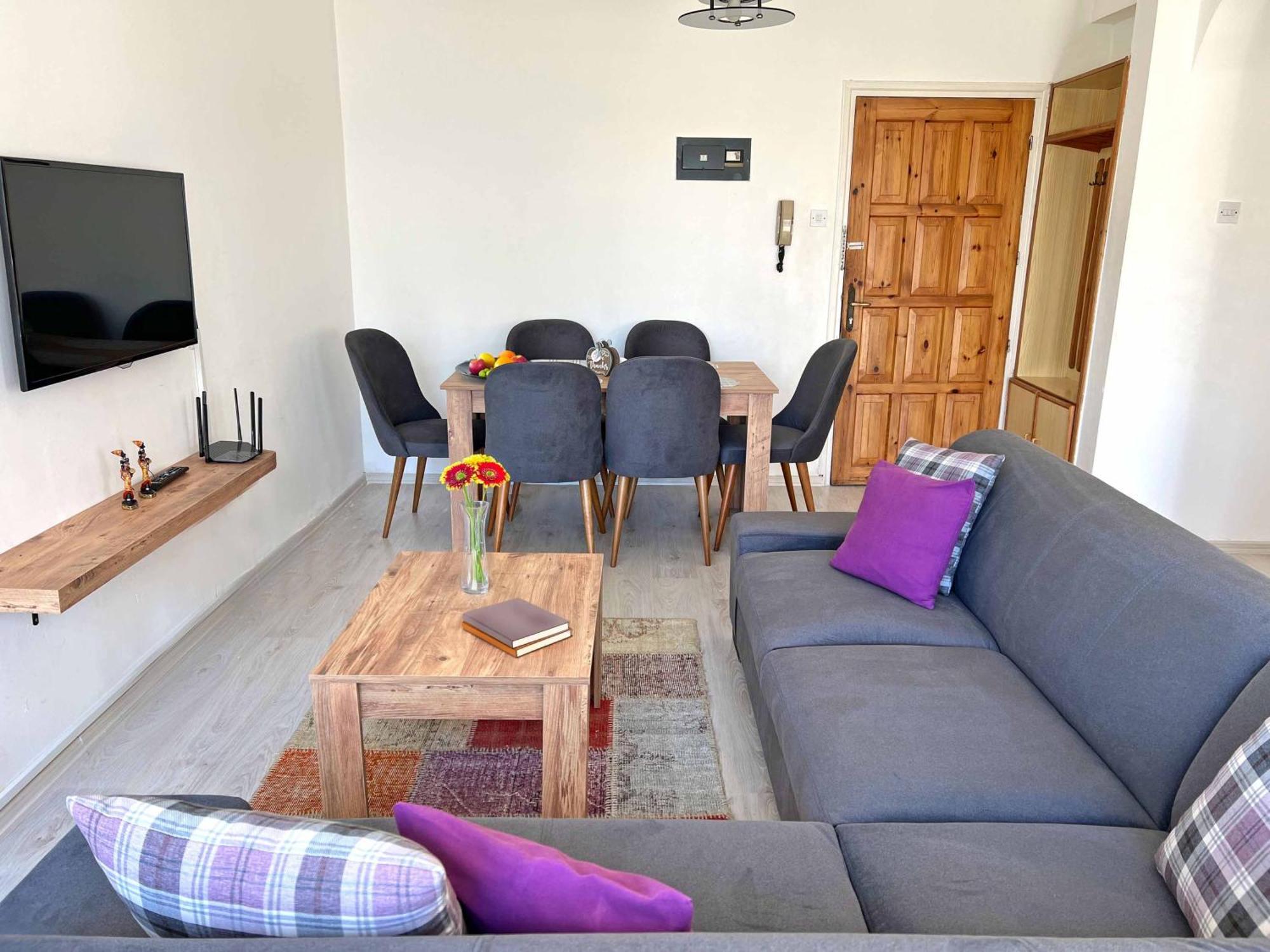 Central 2 Bed Sea View Apartment In Kyrenia Kyrenia  Exterior photo